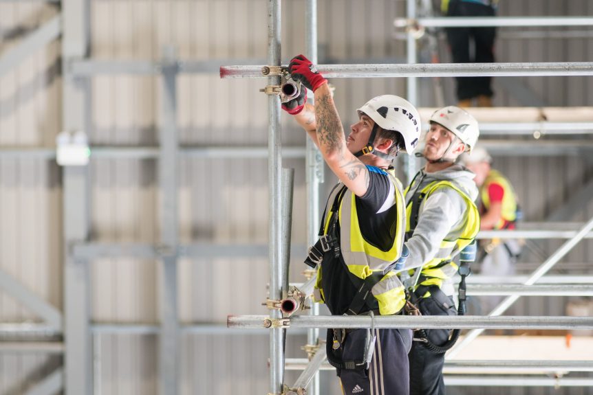 2 scaffolders working on scaffold